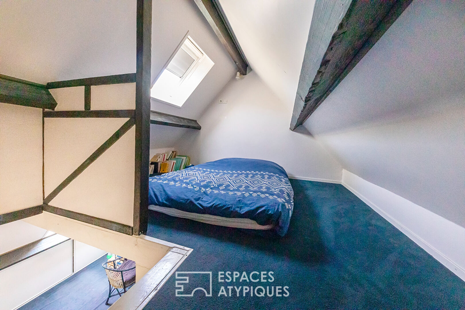 Maison sur île privée avec dépendance d’architecte, piscine et ponton privatif