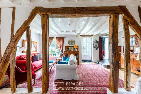 Old house of character on the heights of Triel sur Seine