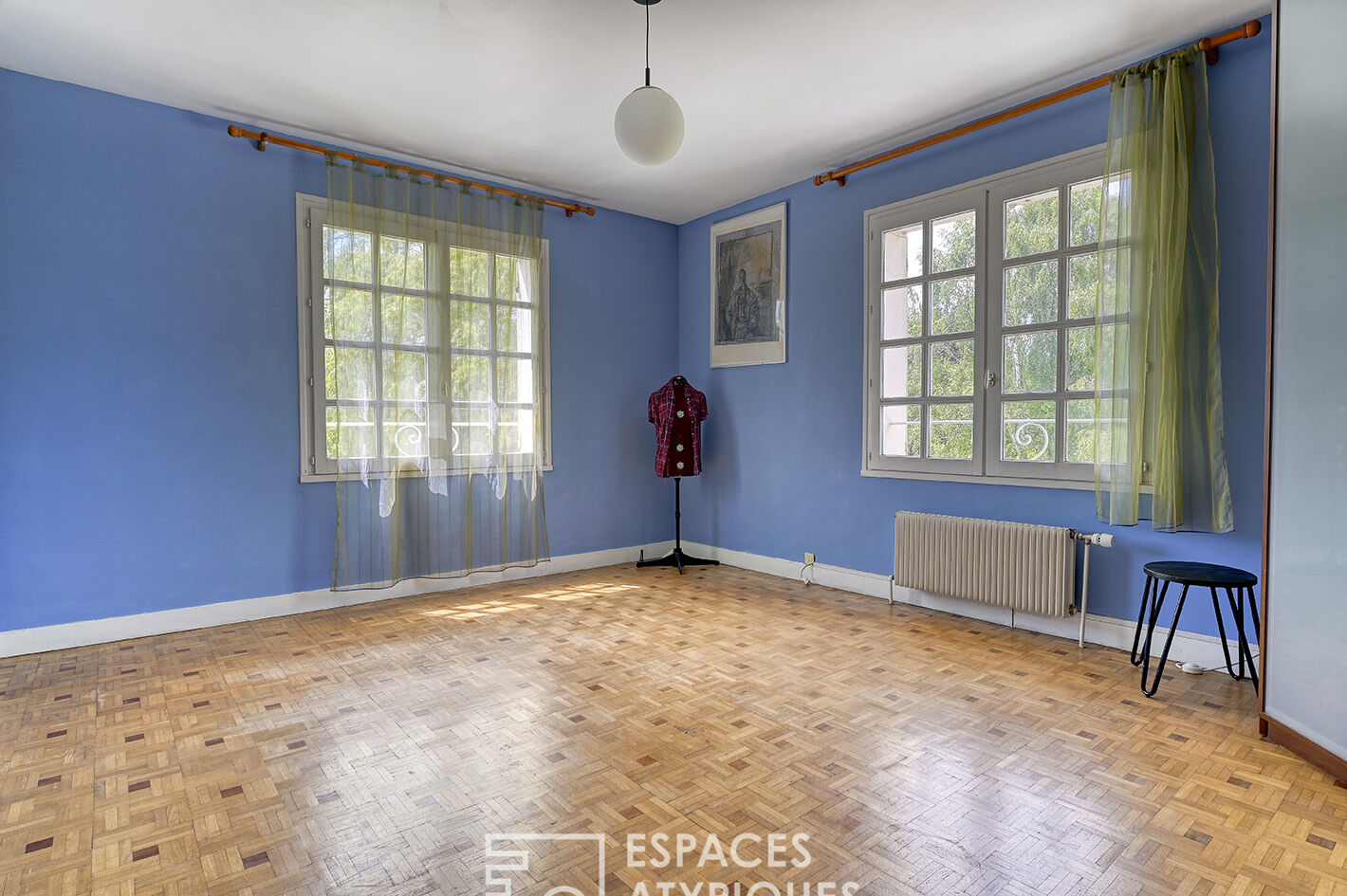 Maison familiale au calme et entourée de verdure à 10 minutes de Rambouillet