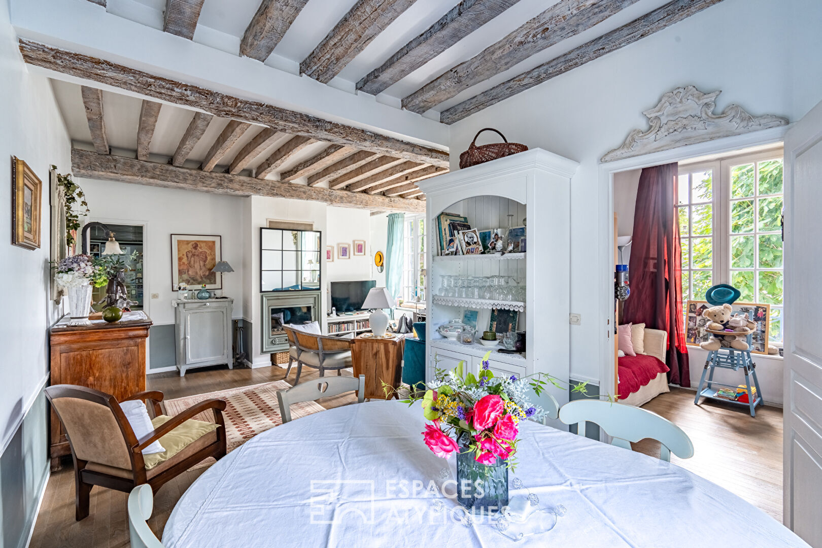 Appartement de charme dans un hôtel particulier entouré de son parc