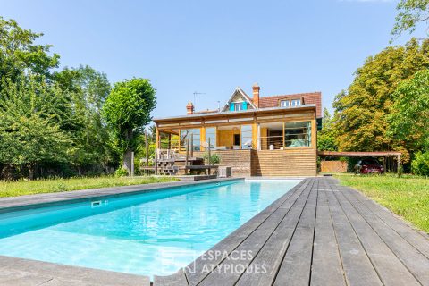 Meulière avec fabuleuse extension et piscine sur une île privée de la Seine
