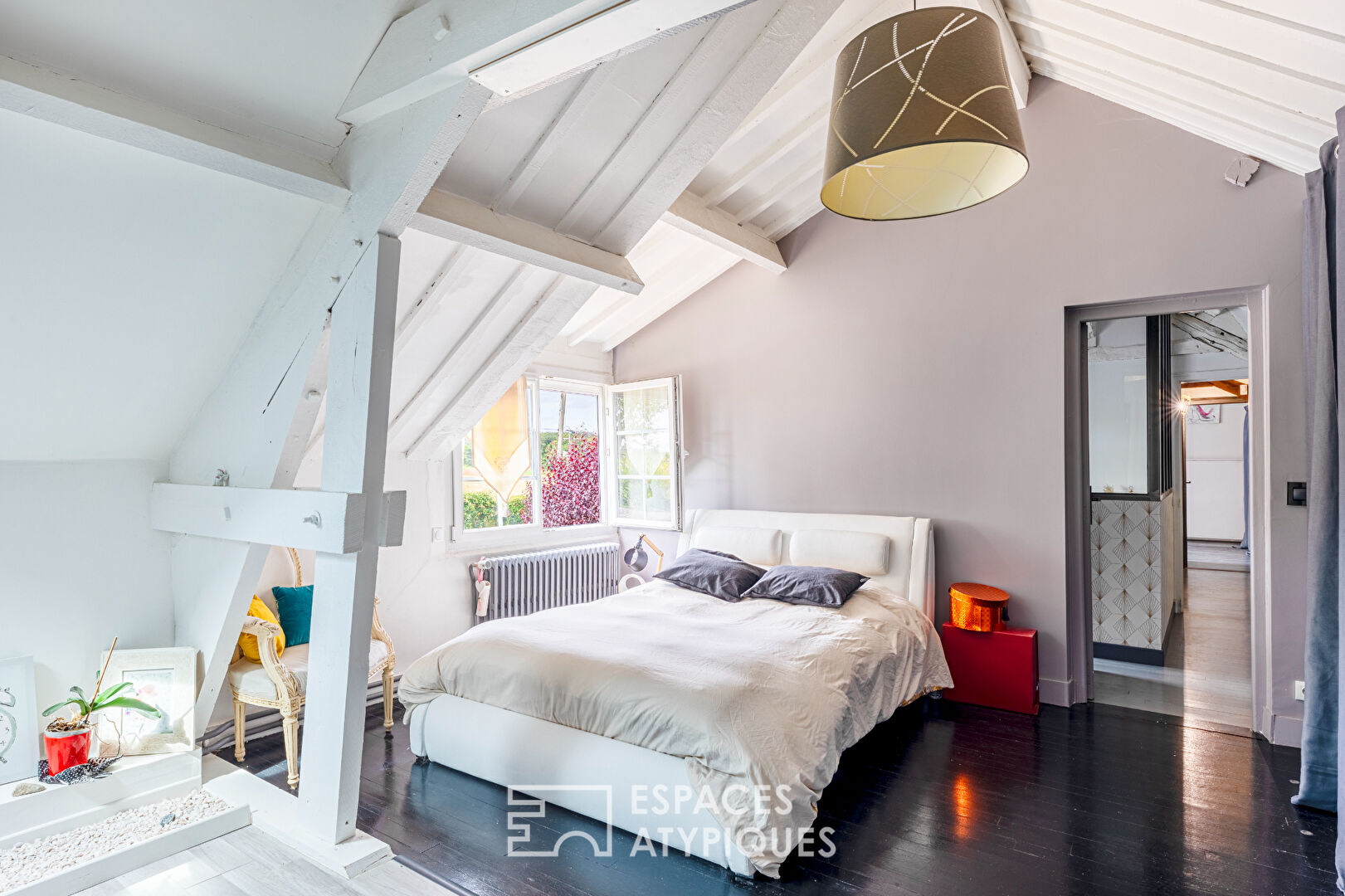 Charming old house tastefully renovated near Bréval