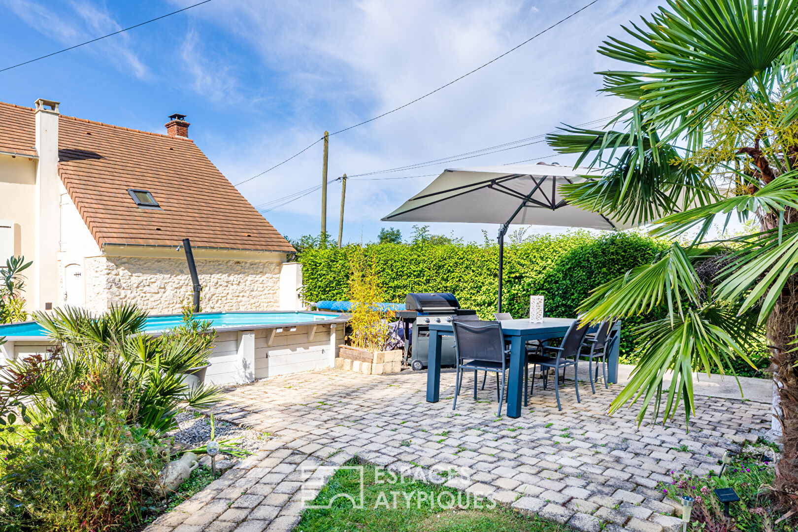 Charming old house tastefully renovated near Bréval