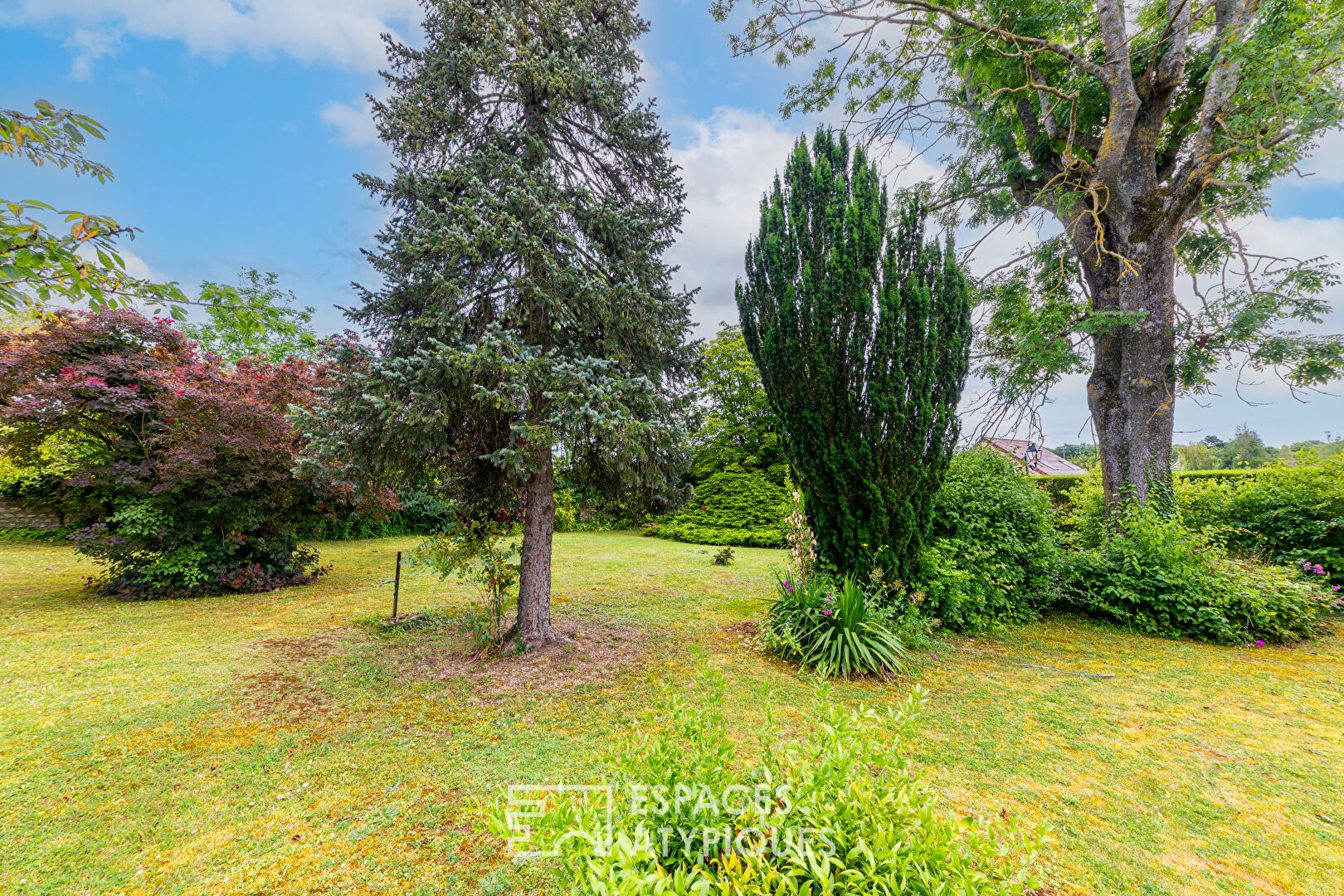 Haven of peace in the heart of a popular village in Vexin