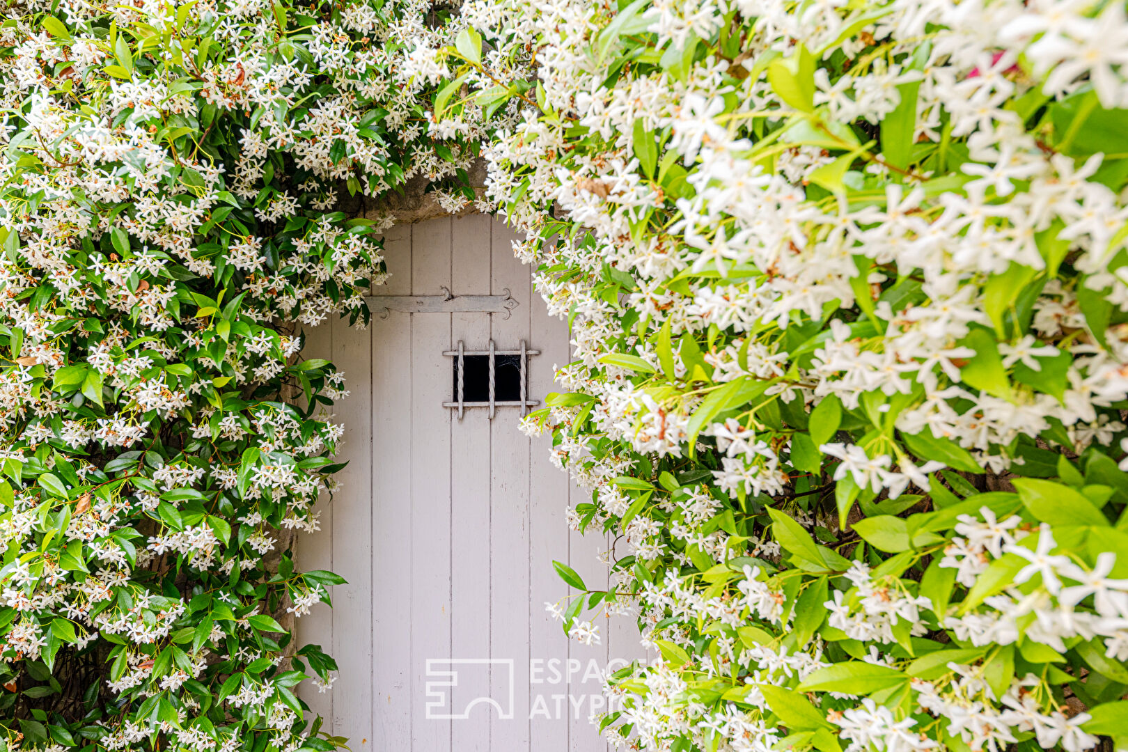 Haven of peace in the heart of a popular village in Vexin
