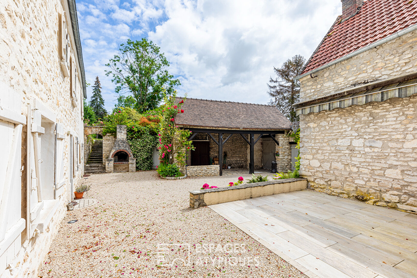 Haven of peace in the heart of a popular village in Vexin