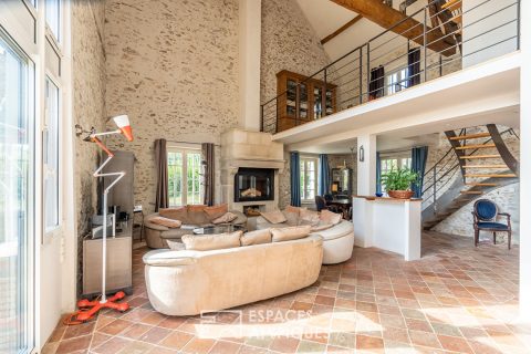 Maison en pierre à l’esprit loft quartier Longchene