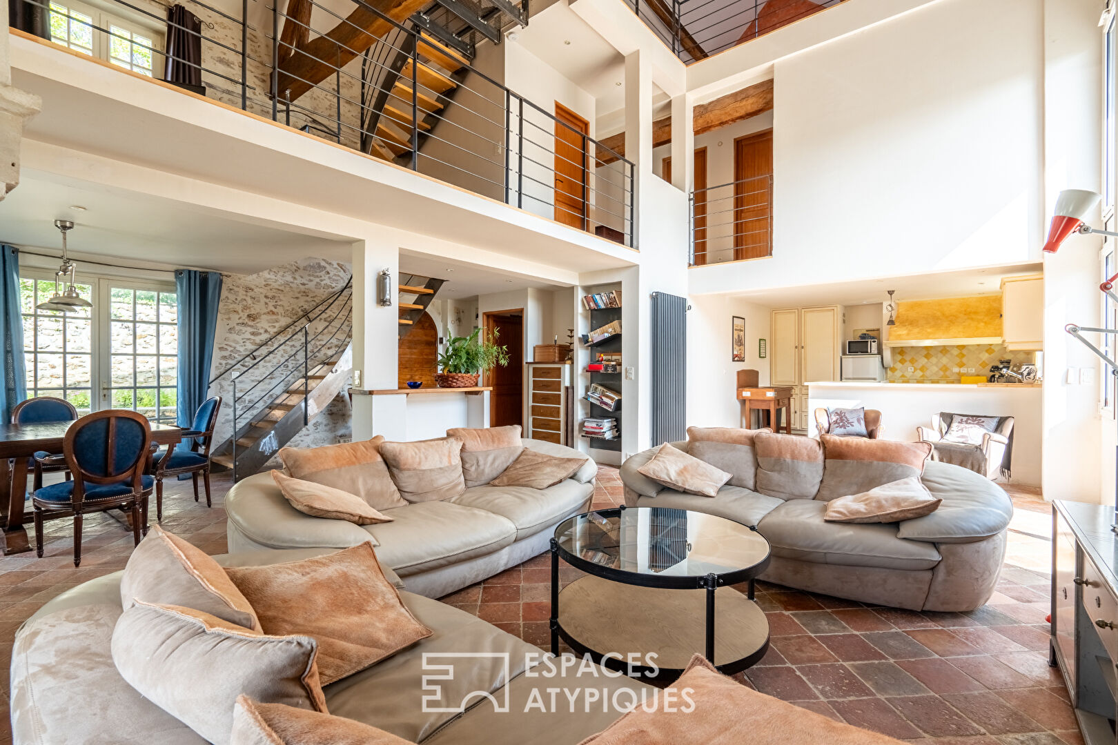 Maison en pierre à l’esprit loft quartier Longchene