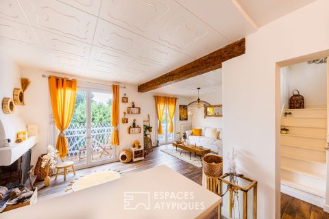 Character house with swimming pool and outbuilding in Hardricourt