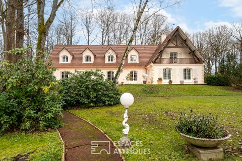 Maison de caractère avec terrain de tennis à Bullion