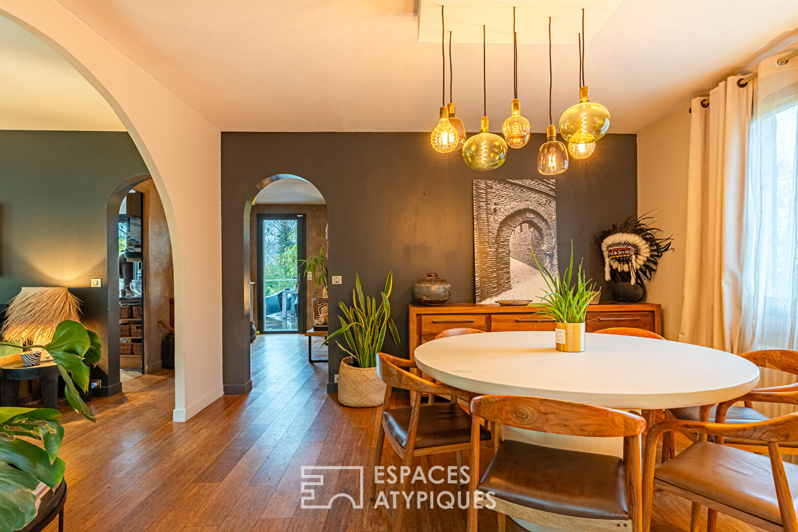 Elegant house with swimming pool and panoramic view in Dampierre-en-Yvelines