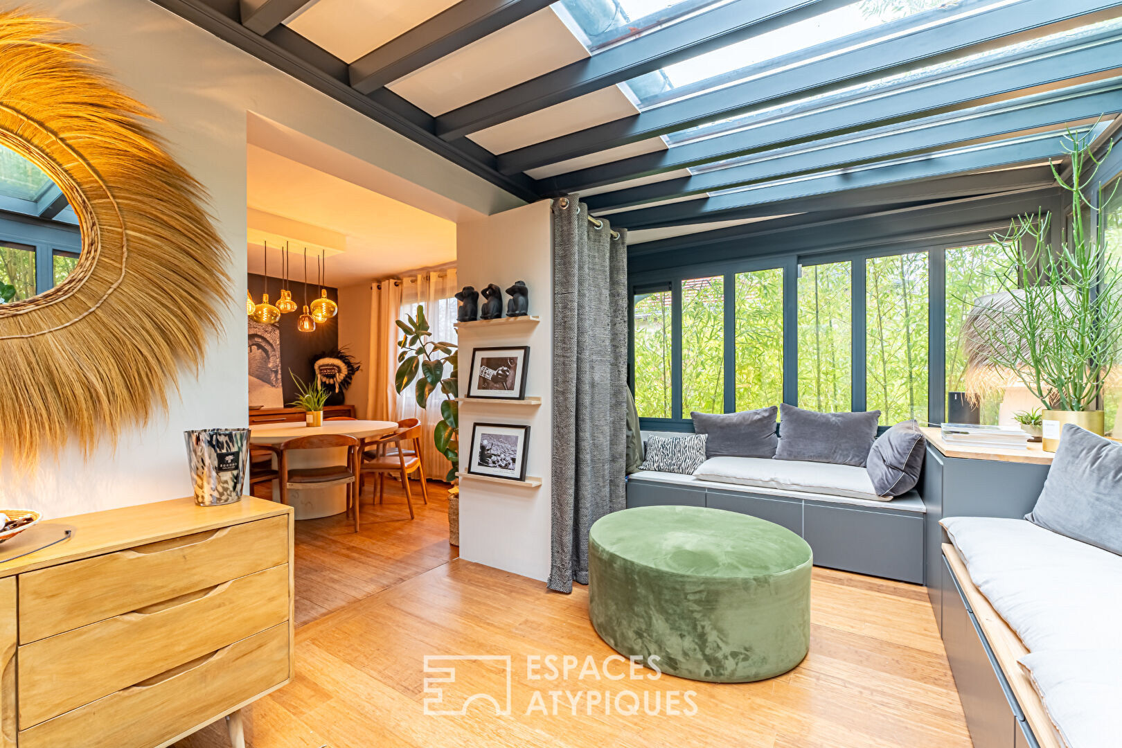 Elegant house with swimming pool and panoramic view in Dampierre-en-Yvelines