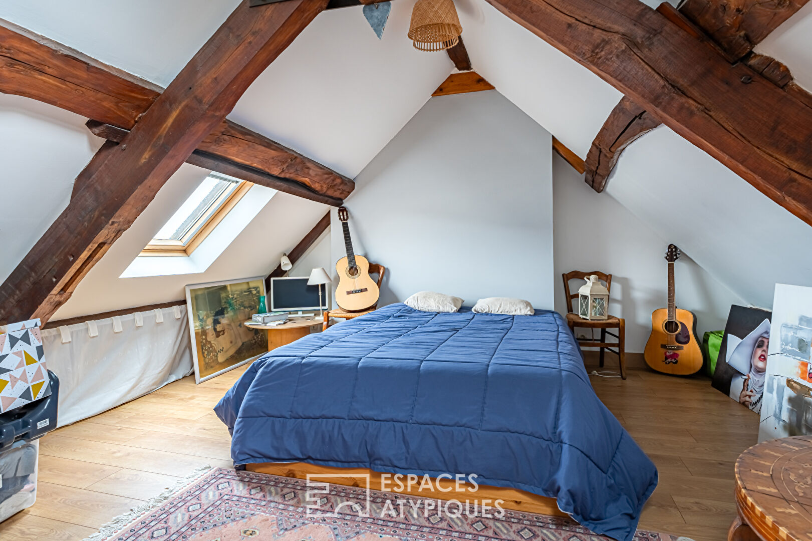 Petite maison rénovée de 70 m² avec ses 2 cours