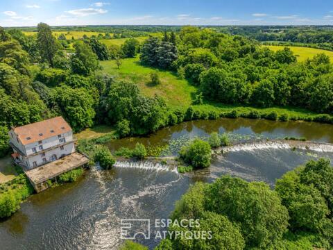 Exceptional Riverside Property on the Banks of the Sèvre River