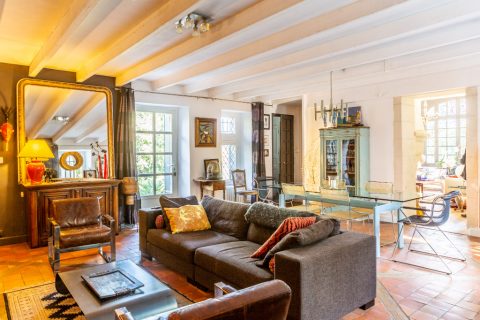 Le Romantique: Manoir du 20ème siècle rénové