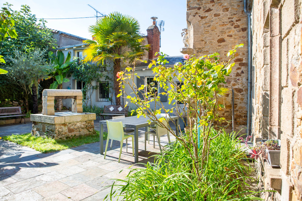Le Romantique: Manoir du 20ème siècle rénové