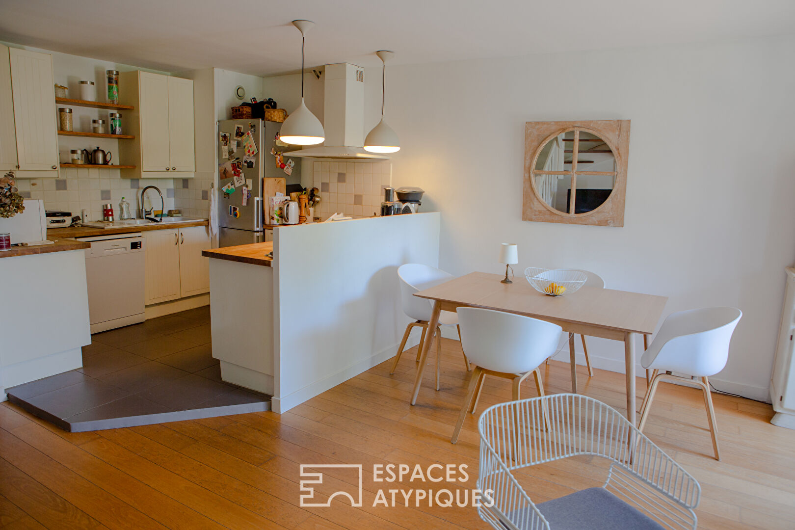 Triplex avec terrasse sur pilotis et jardin privé