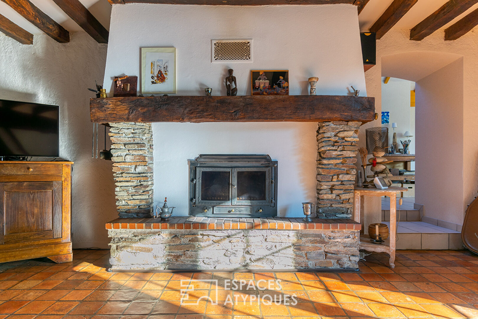 Maison en pierre 19 ème siècle (Patrimoine Lucéen) rénovée 207m²