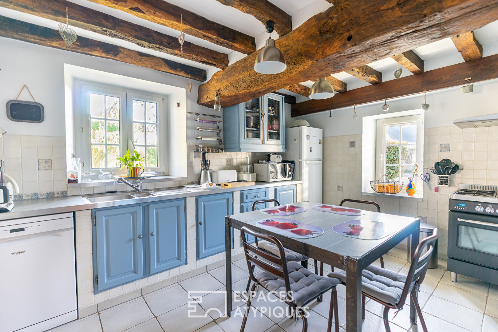 Maison en pierre 19 ème siècle (Patrimoine Lucéen) rénovée 207m²