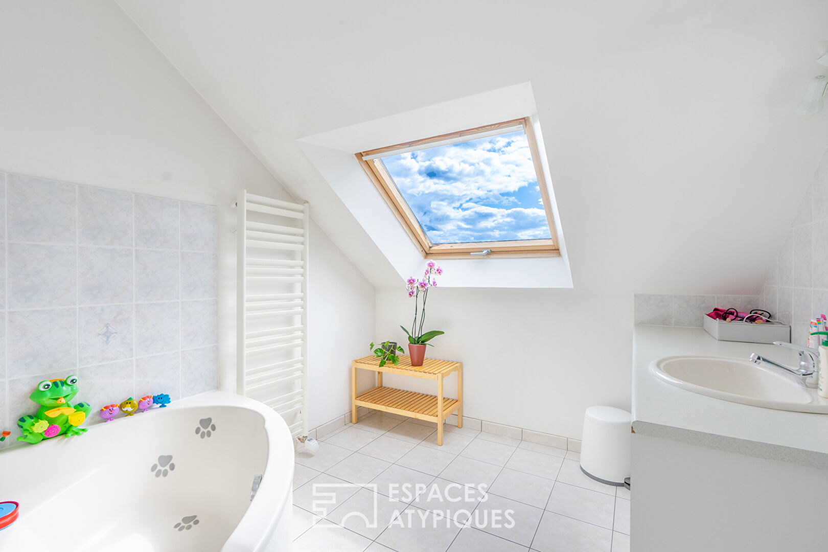 Maison à l’architecture soignée des années 90/2000 coeur de bourg