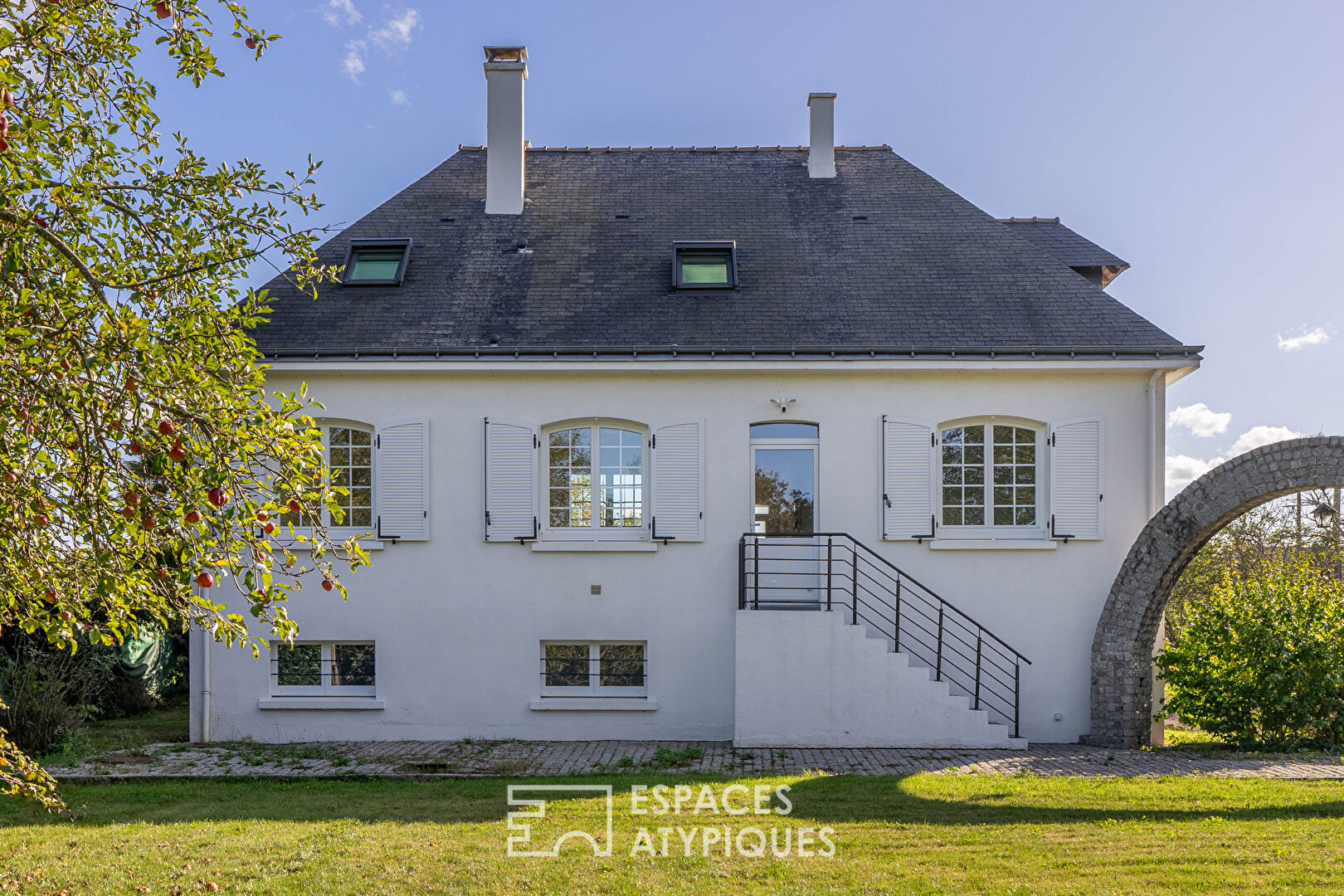 Volume et charme pour cette maison familiale à 15 minutes de Nantes