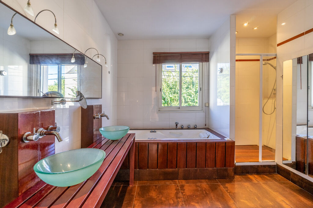Maison lumineuse et familiale. 4 chambres, 140 m²