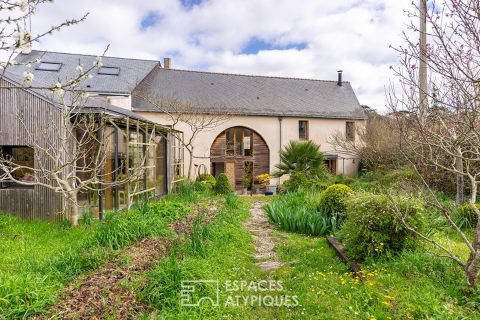 Ancienne Menuiserie réinventée en espaces de Vie 165 m²  Loire Auxence/ Entre Nantes Angers