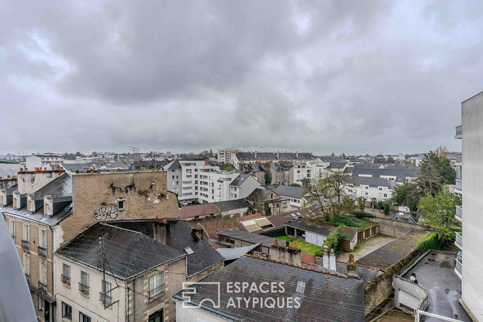 Atypical apartment in Nantes’ Golden Triangle
