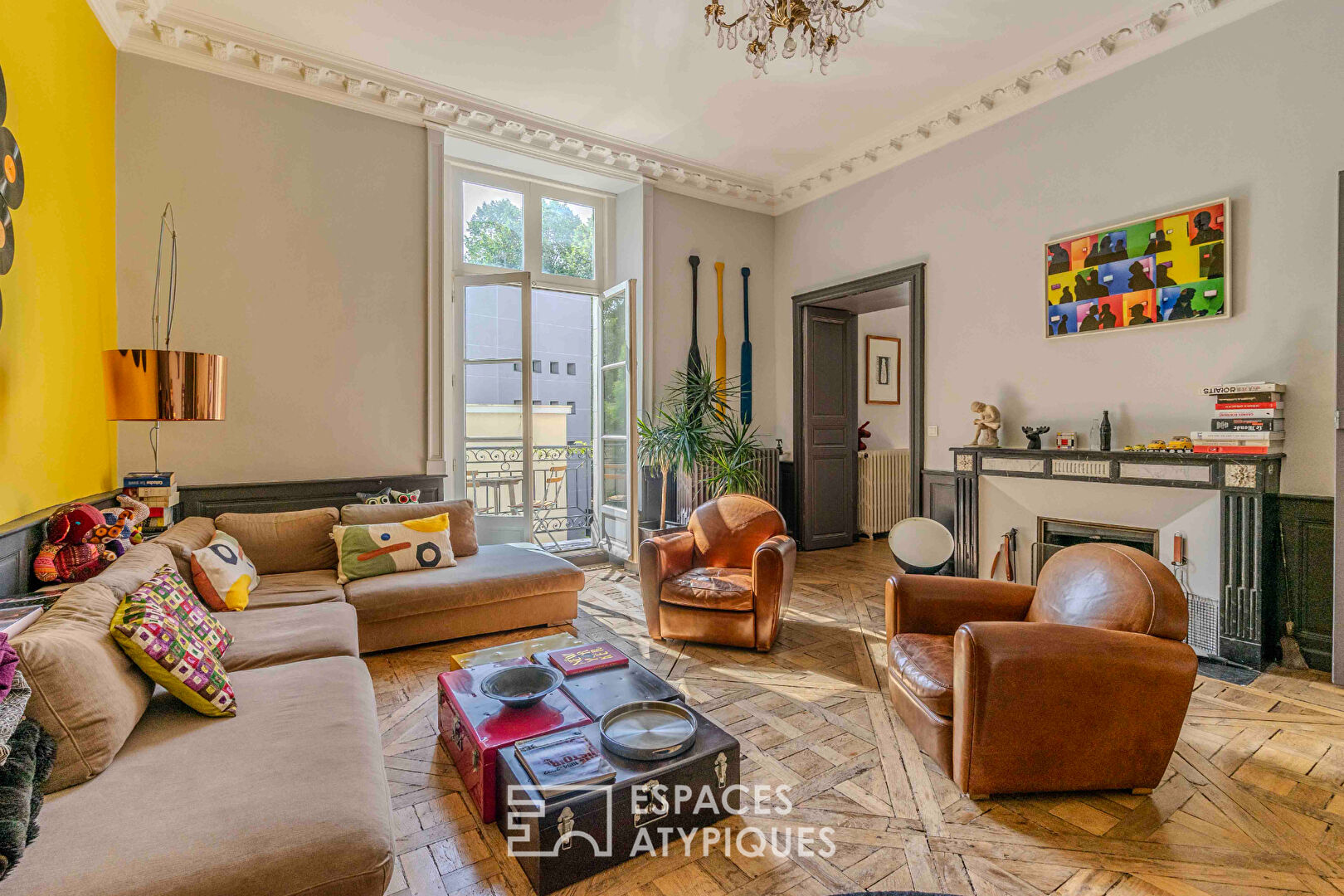 Ray of Sunshine in Graslin: Character Apartment of 168 sqm