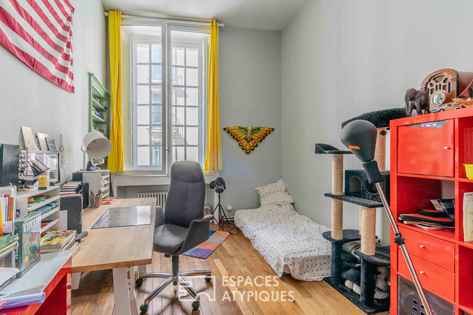 Ray of Sunshine in Graslin: Character Apartment of 168 sqm