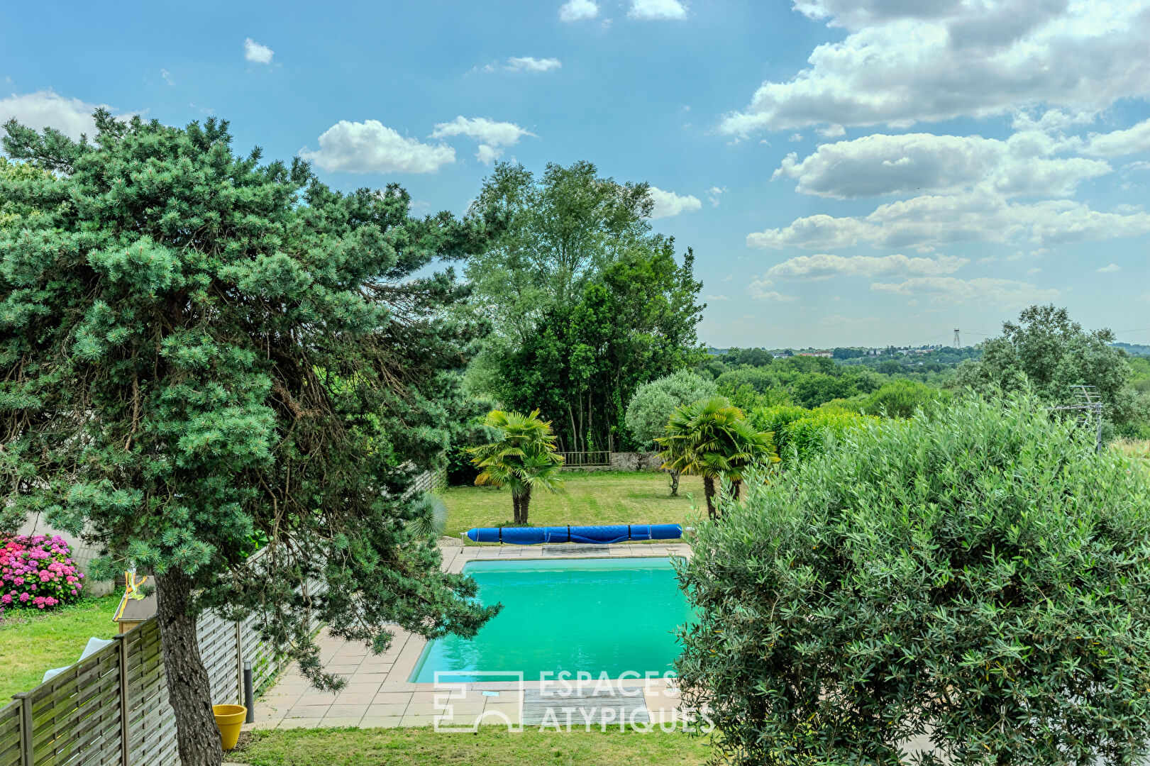 Spacious family home with swimming pool combining charm and modernity