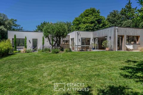 L’écrin : Maison contemporaine familiale tournée vers la nature et proche centre-ville