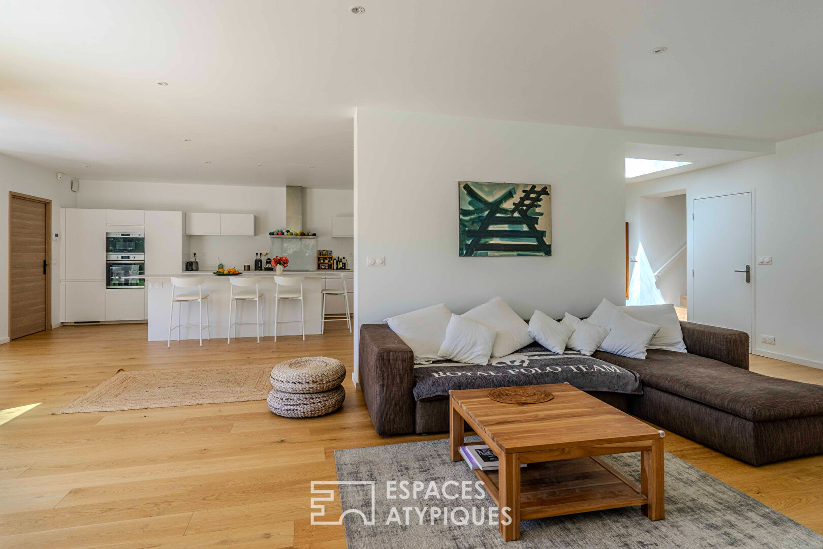 L’écrin : Maison contemporaine familiale tournée vers la nature et proche centre-ville