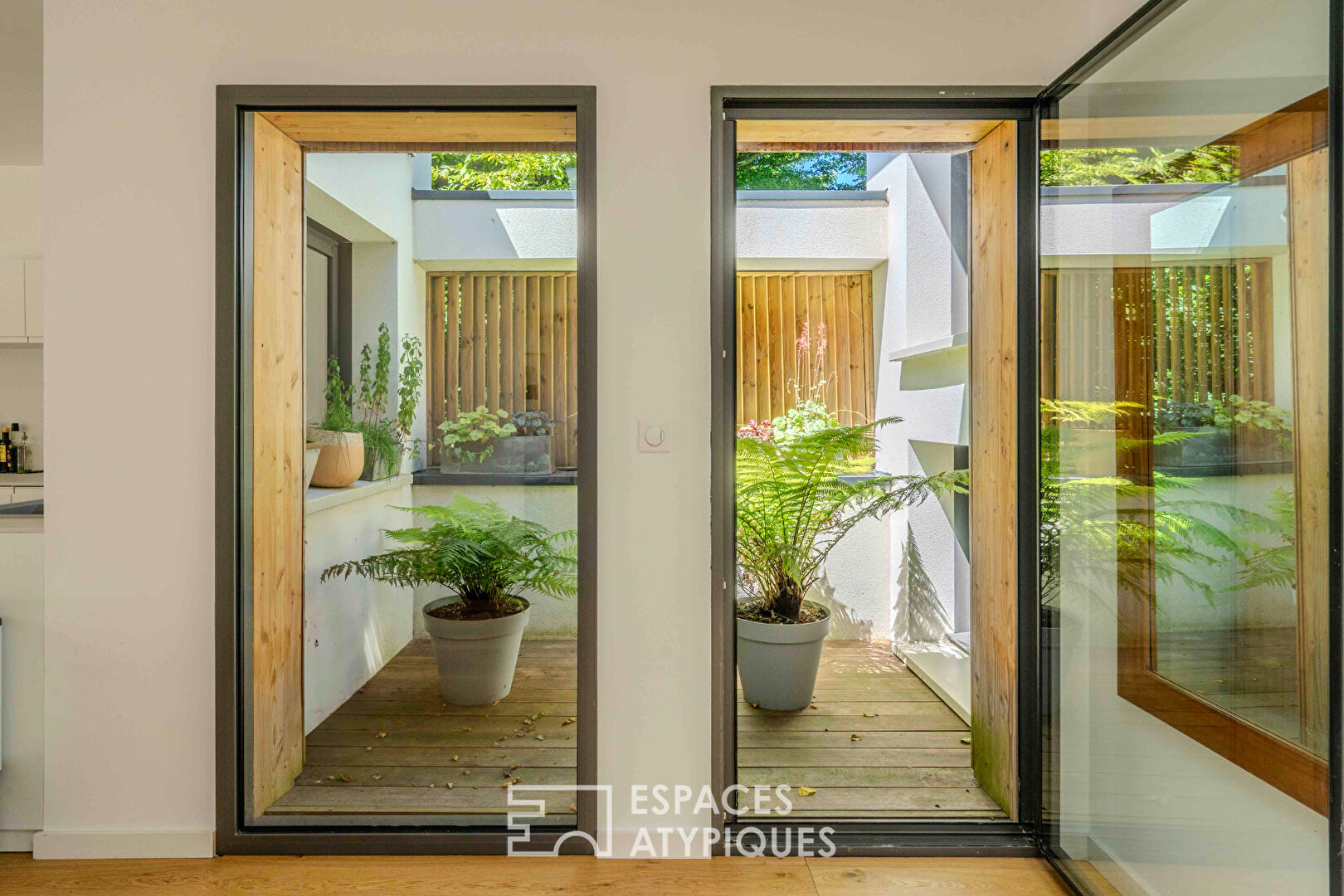 L’écrin : Maison contemporaine familiale tournée vers la nature et proche centre-ville