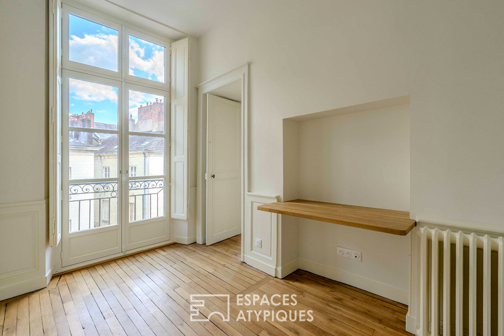 Appartement de charme entièrement restauré au coeur de Graslin