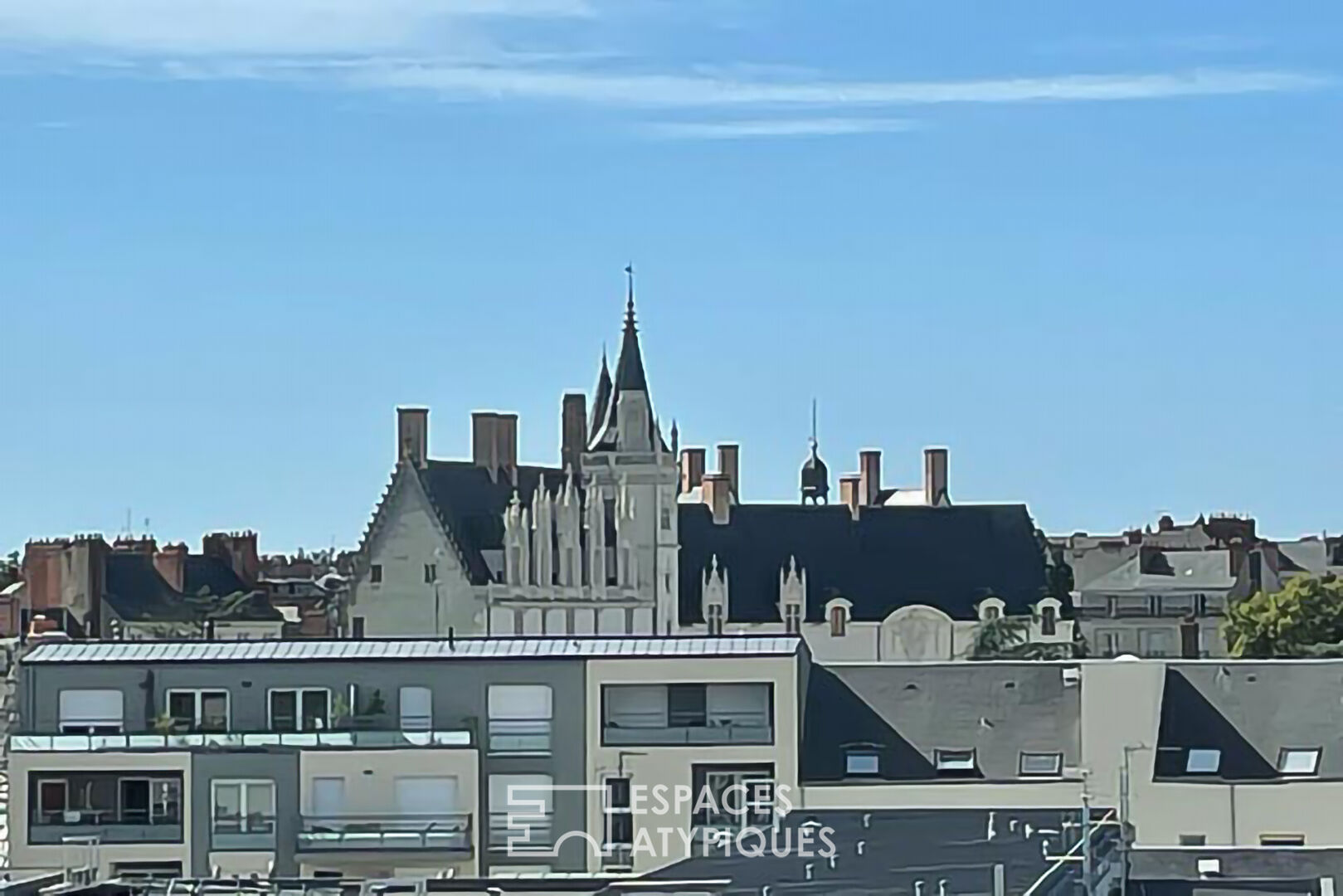 Superbe appartement de 127m2 en roof top avec terrasse