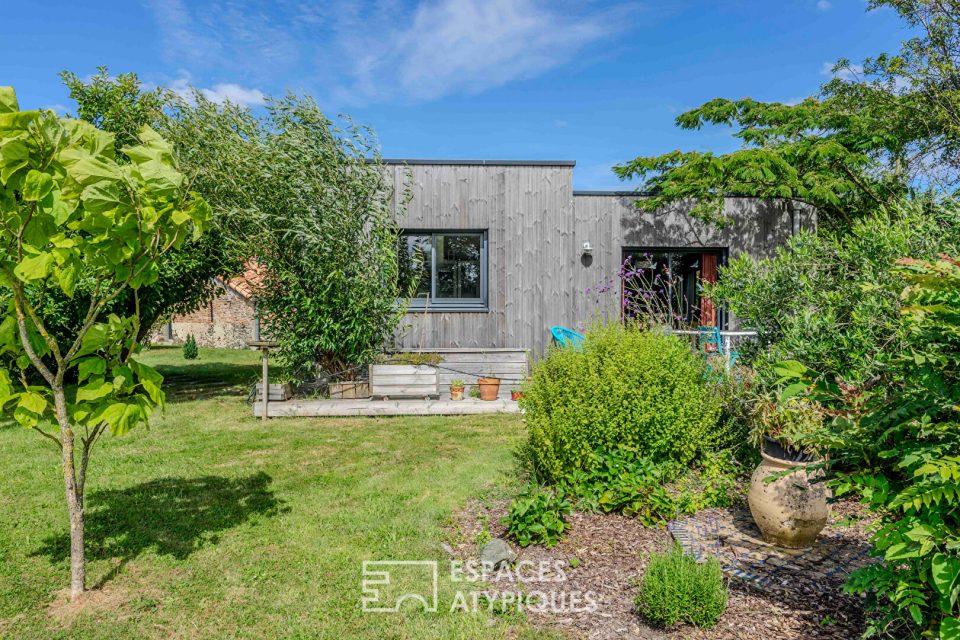 Au vert: Maison à ossature bois avec une grange renovée