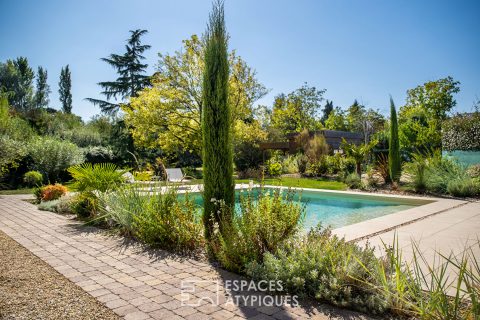 Large family house with swimming pool and its outbuilding