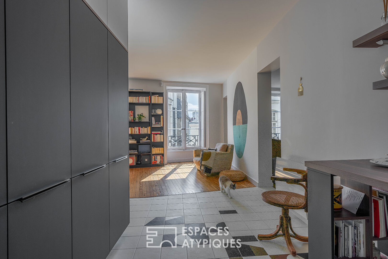 DUPLEX  d’exception (118 m2) rénové – vue rare sur Passage Pommeraye  Nantes
