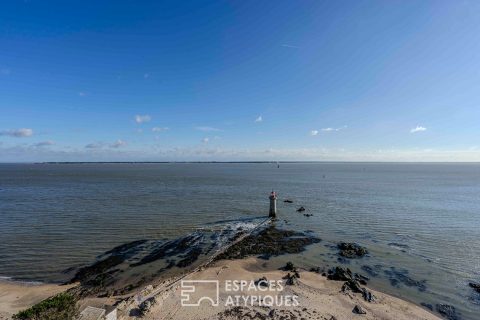 Beautiful apartment with panoramic sea view in Villès-Martin