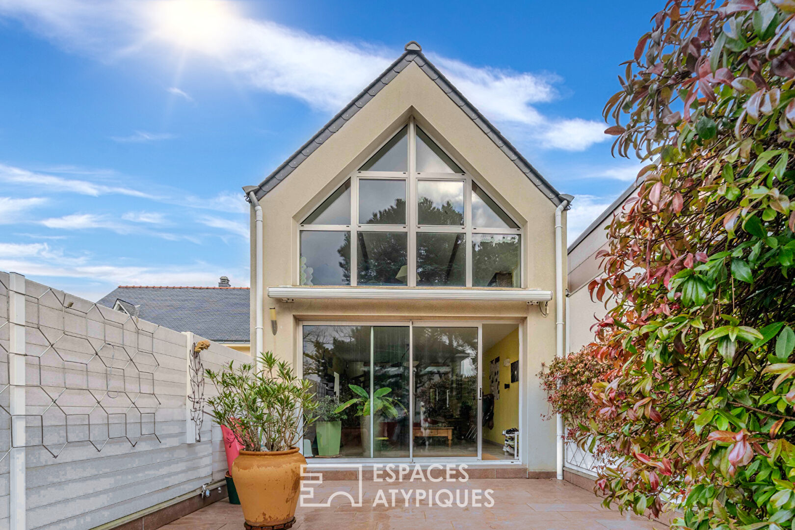 Maison-appartement dans le quartier prisé de Porcé !