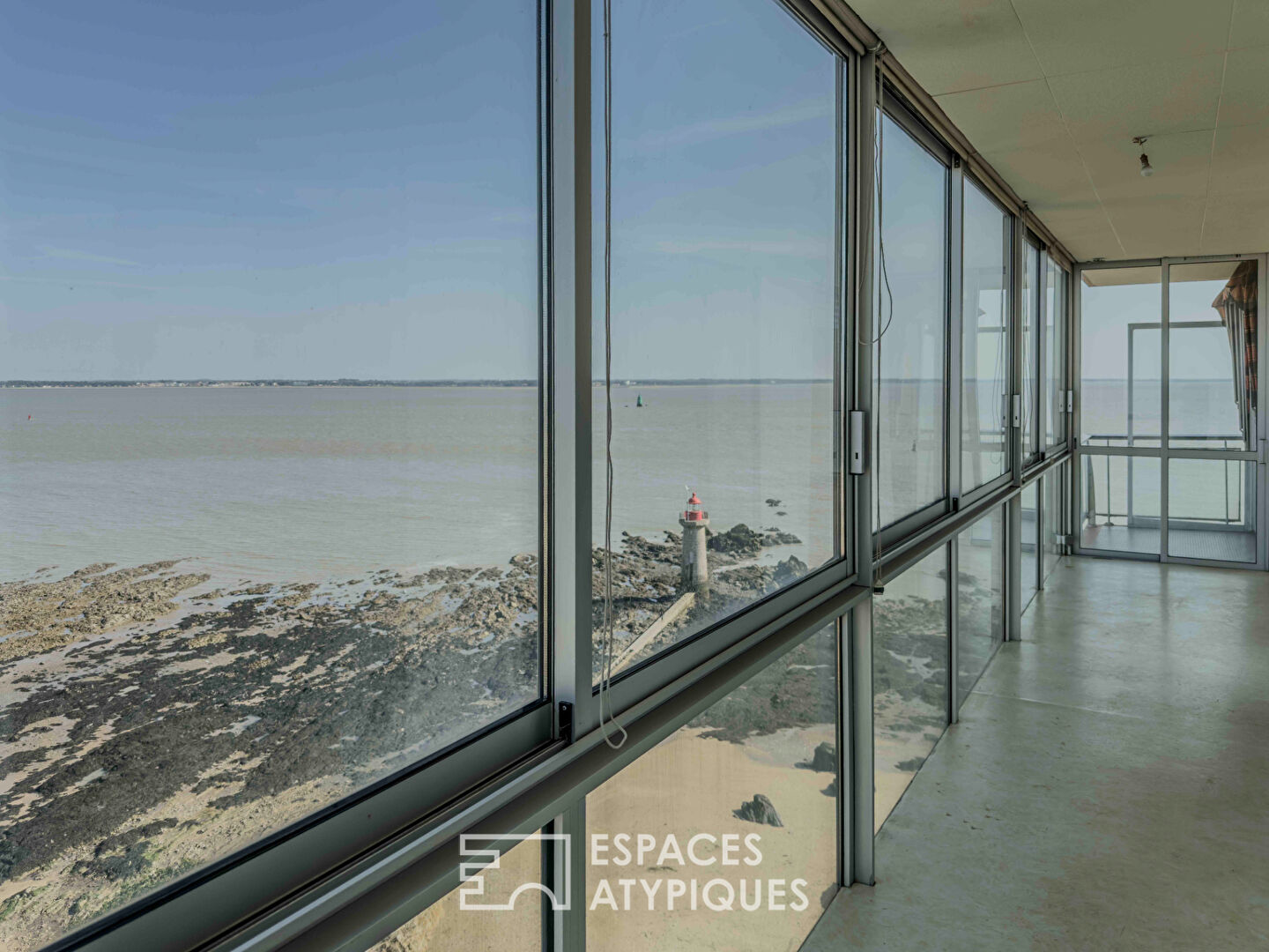 Bel appartement avec vue mer panoramique à Villès-Martin