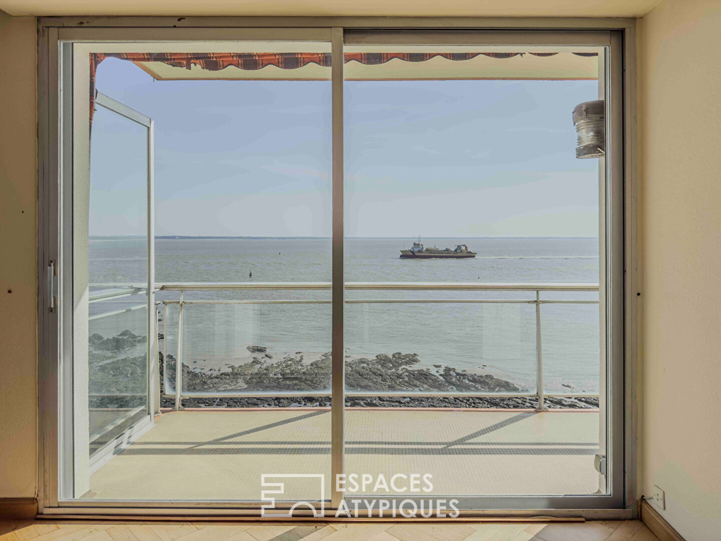 Bel appartement avec vue mer panoramique à Villès-Martin