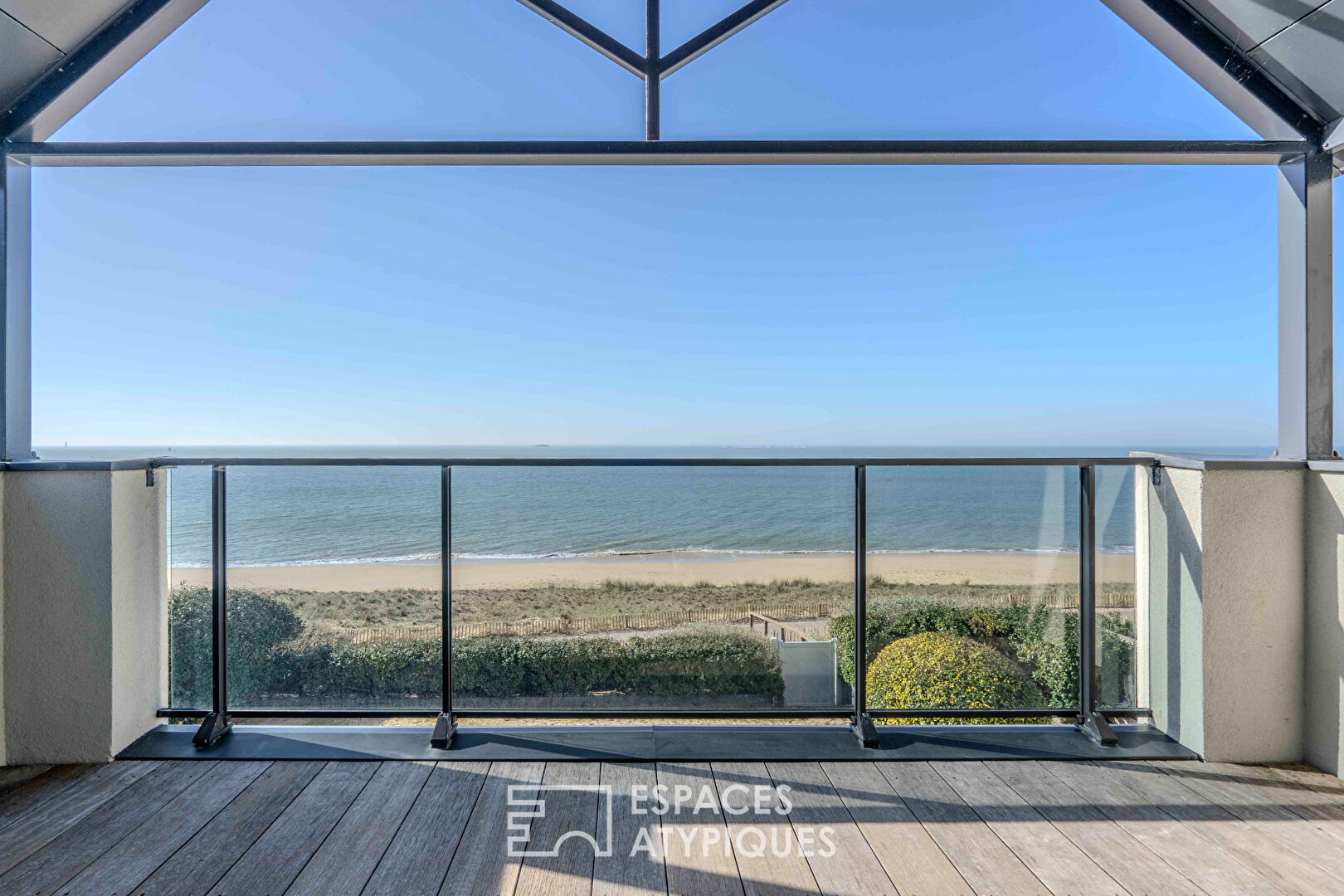 Villa d’architecte face mer à Bonne Source !