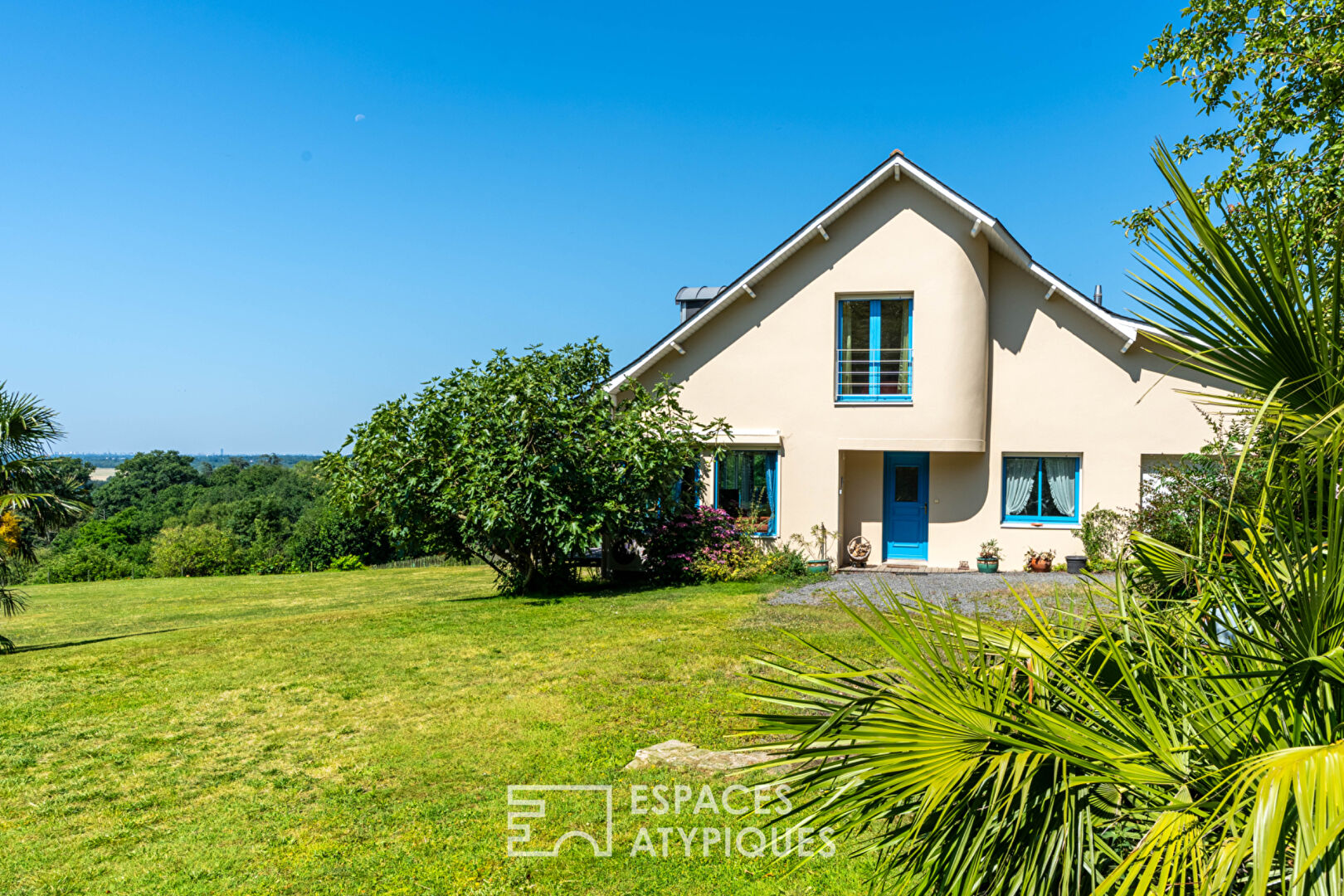 Propriété avec Vue exceptionnelle sur la vallée de la Loire – proche de  Nantes (44)