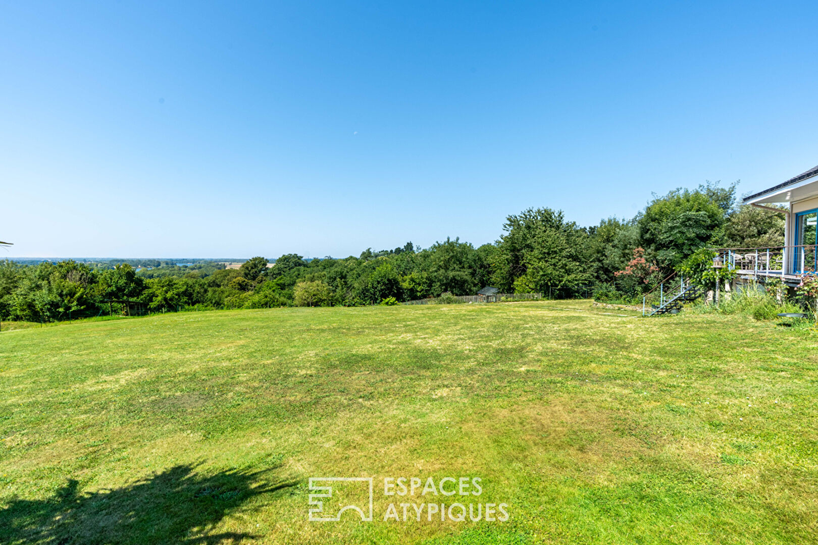 Propriété avec Vue exceptionnelle sur la vallée de la Loire – proche de  Nantes (44)