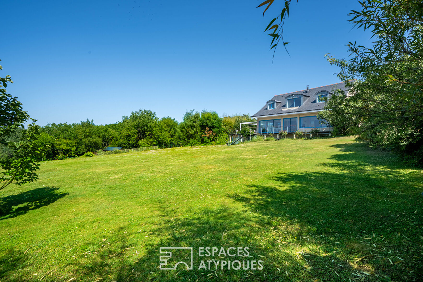 Propriété avec Vue exceptionnelle sur la vallée de la Loire – proche de  Nantes (44)