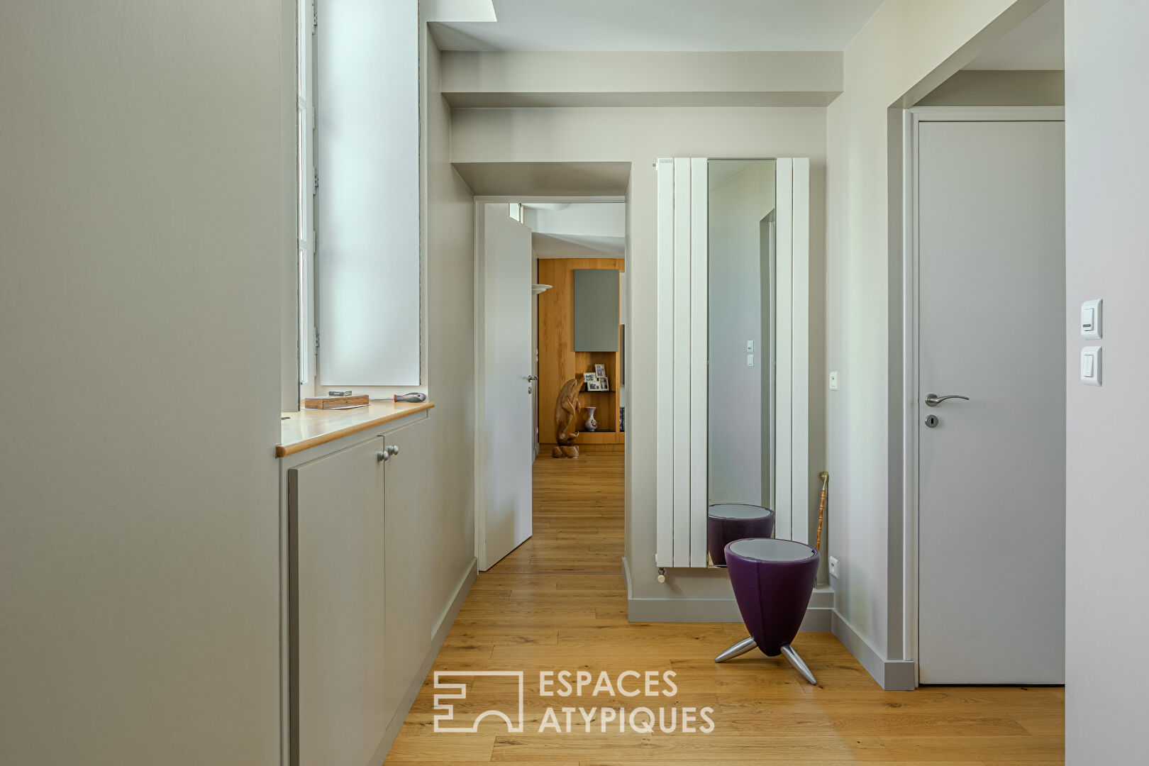 Large, bright duplex apartment