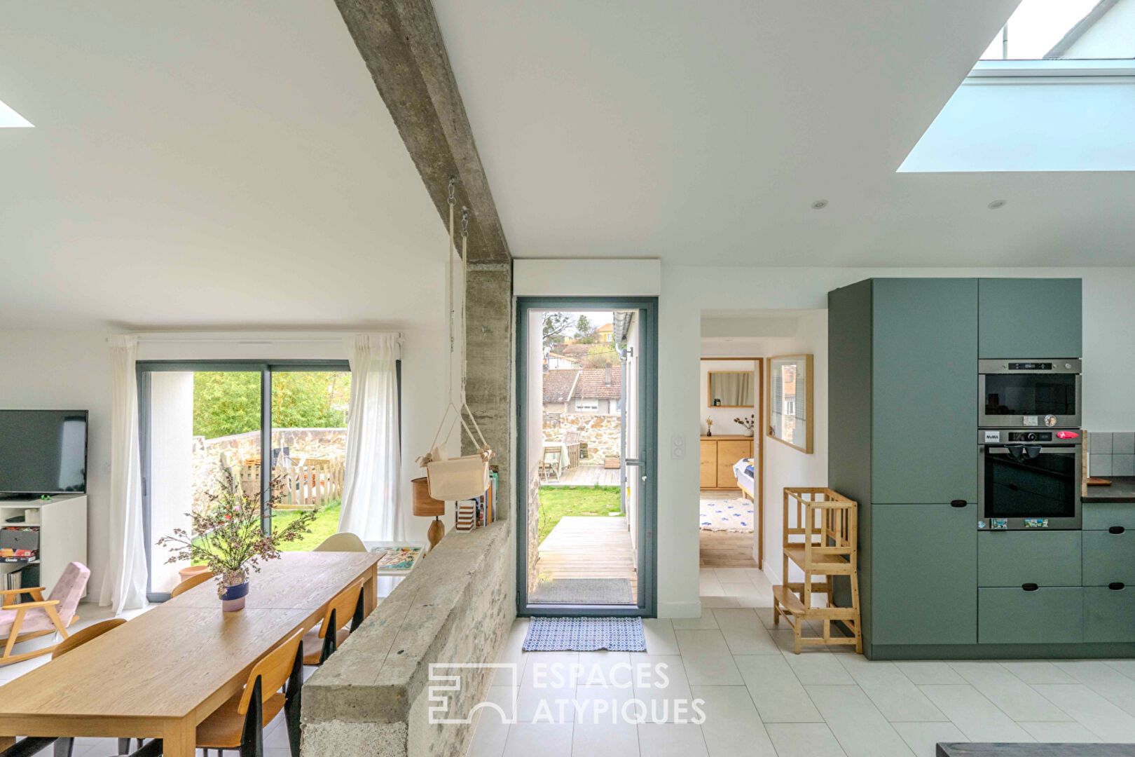 Maison de Charme au Pallet –  Calme, Jardin Intime et Garage