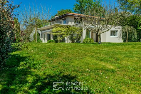Architect’s house between the Loire and the vineyards
